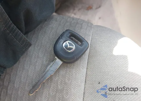 2006 Mazda Mazda3 I z USA, uszkodzony, nr VIN JM1BK32F161510799